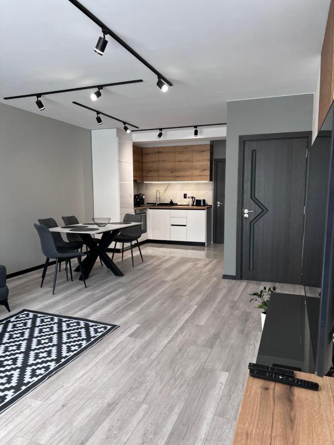 A-Brilliant, New! Spacious & Modern Apartment In Varna Whit Garage Extérieur photo