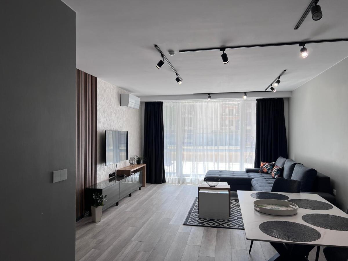 A-Brilliant, New! Spacious & Modern Apartment In Varna Whit Garage Extérieur photo